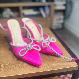 Chic Fuchsia Heels with Rhinestone Bow